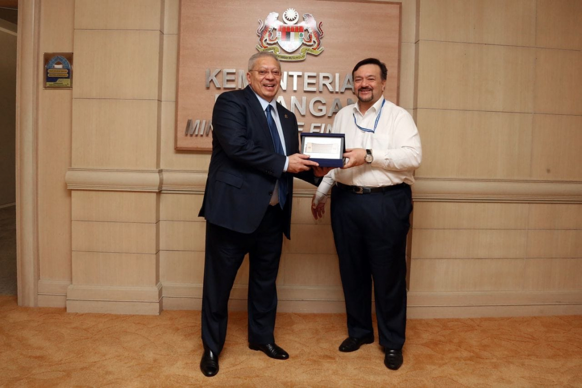 Sesi Kunjungan Hormat Oleh Pengerusi LTH